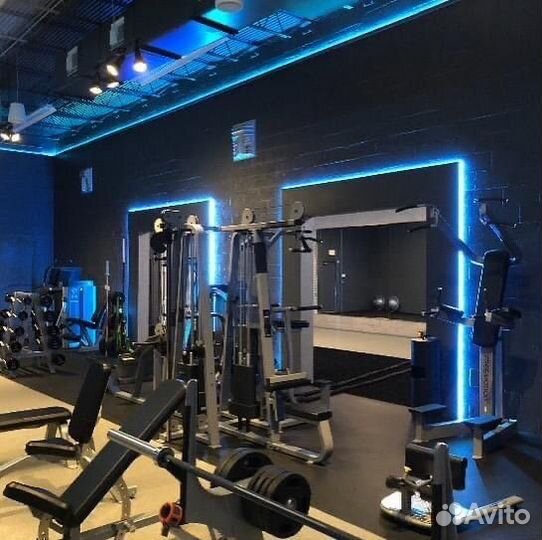 Администратор в фитнес клуб (подработка/работа)