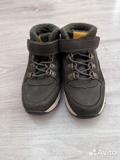 Ботинки демисезонные для мальчика 28