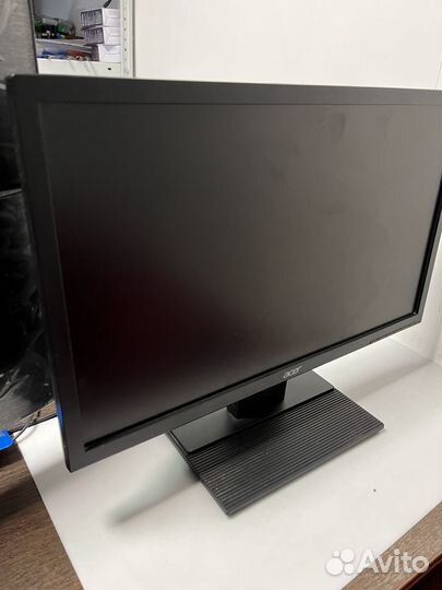 ЖК монитор 21.5