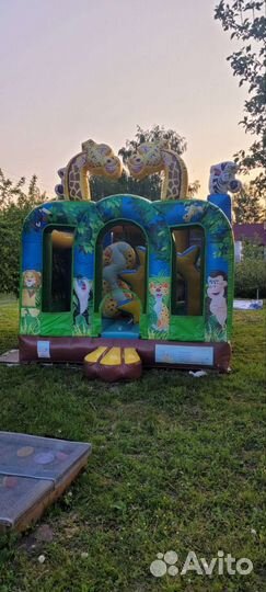 Надувной игровой центр