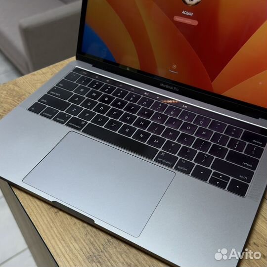 Apple MacBook Pro i7 16GB