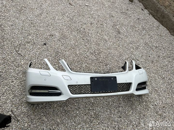 Бампер передний Mercedes W212