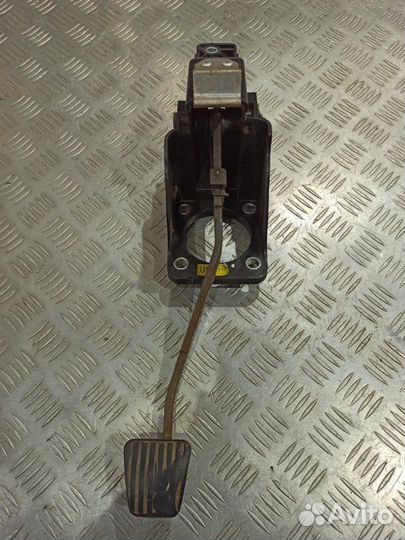 Педаль тормоза Daewoo Gentra седан 1.5 2014