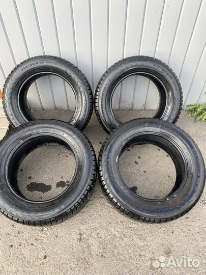 Nokian Tyres Hakkapeliitta 7 215/60 R16
