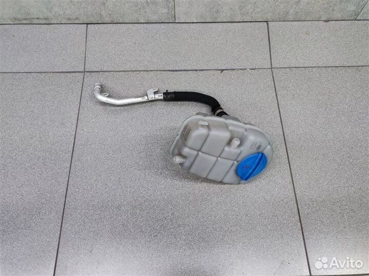 Бачок расширительный Audi A6 C7 Allroad