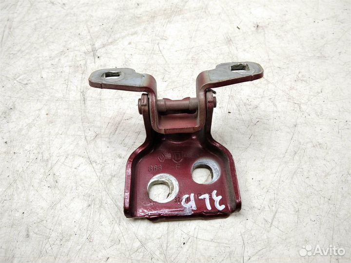 Петля двери рено