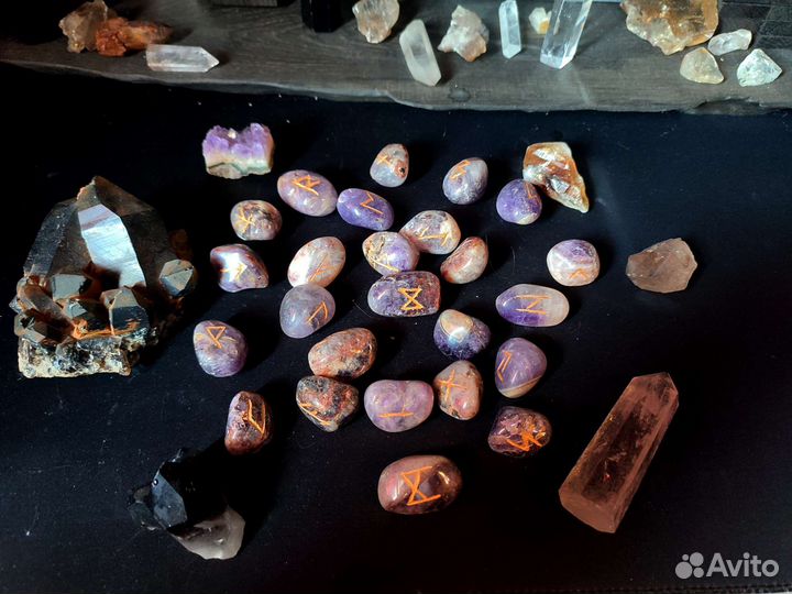 Руны из камня Аметист. Крупные