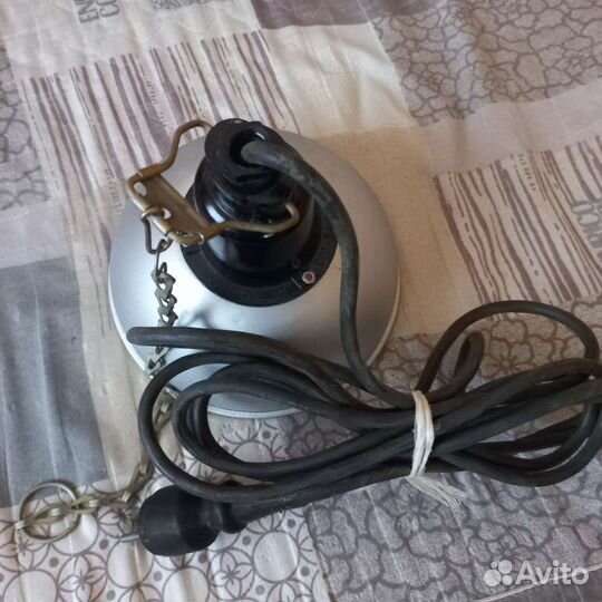 Инфракрасная лампа для обогрева