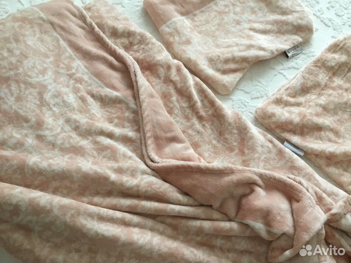 Плед и 2 наволочки