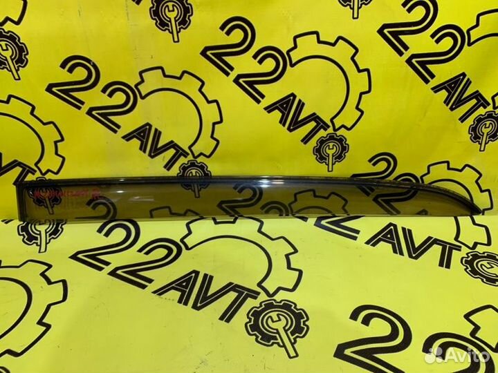 Ветровик задний левый Toyota Corolla Allex NZE121