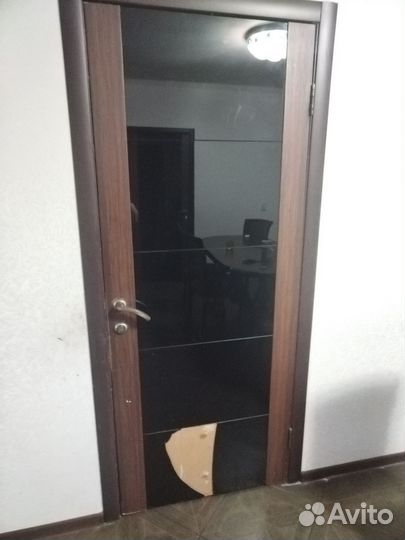 Межкомнатные двери бу 80 200