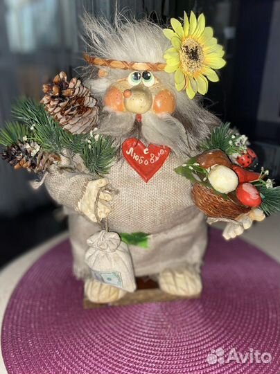 Фигурки, статуэтки