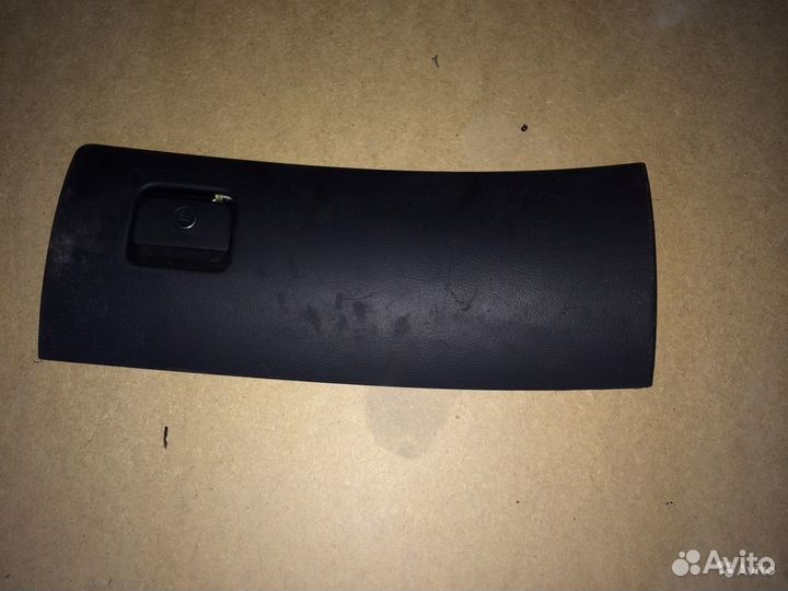 Бардачок, нижняя часть панели Audi A6 C5