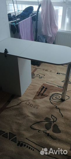 Маникюрный стол складной бу