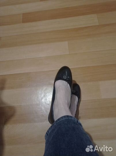 Балетки лаковые