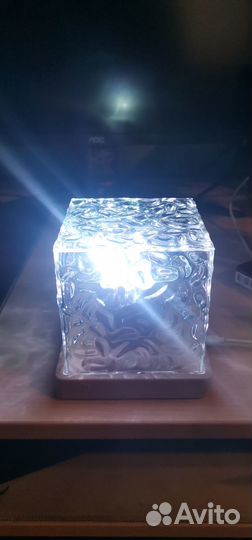 Светильник настольный