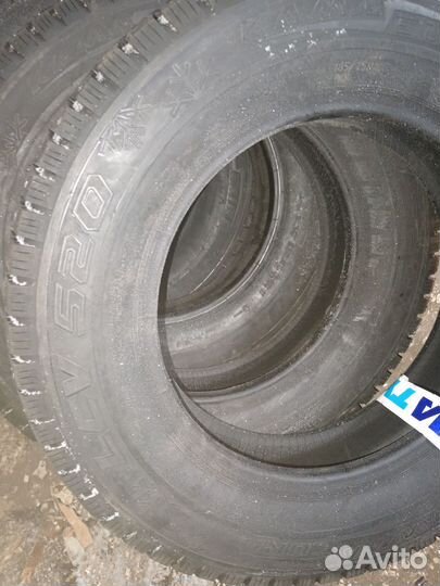 Nokian Tyres Hakkapeliitta 7 SUV 225/75 R16