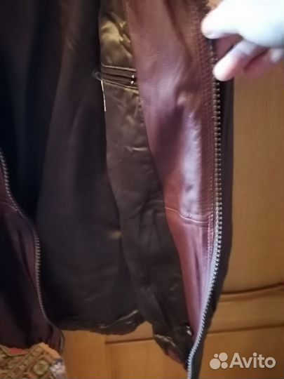Кожаная куртка бомбер 50разм