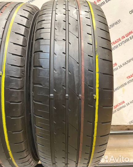 Dunlop Enasave RV504 215/60 R17 93N