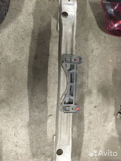 Задний усилитель бампера Опель Астра Джей гтс