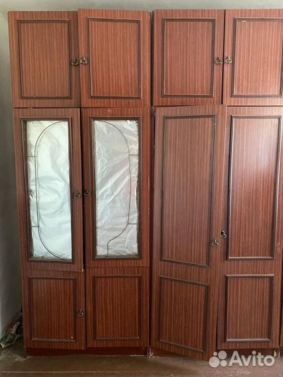 Шкаф распашной