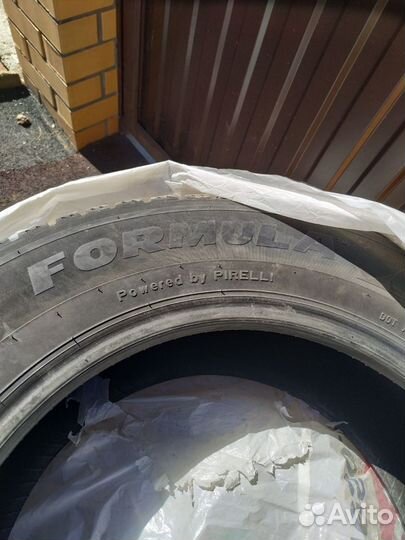 Pirelli Formula Ice 235/65 R17 и 235/65 R17