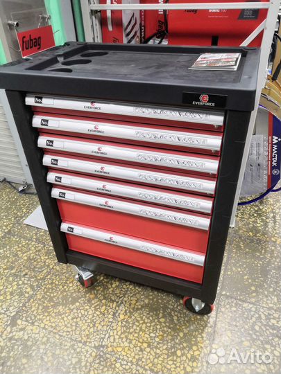 Тележка инструментальная 7-и полочная с набором