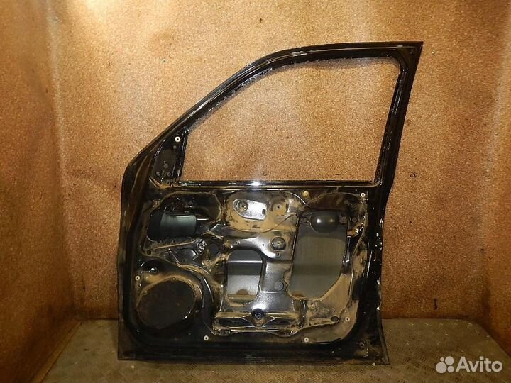 Дверь передняя правая Ford Maverick