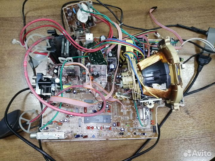 Радиодетали и платы разъёмы