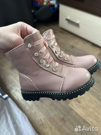 Ботинки для девочки 23р