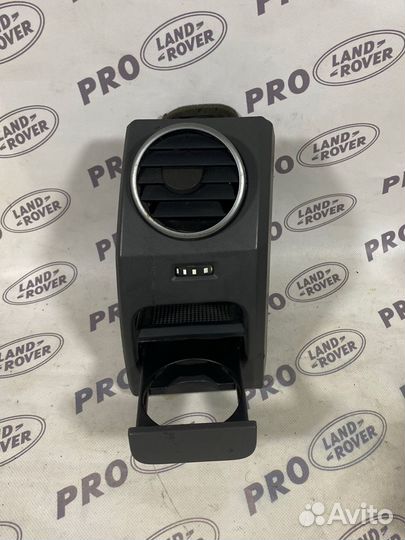 Воздуховод печки RH Land Rover Discovery 3