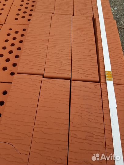 Кирпич полнотелый керамический красный обожженный