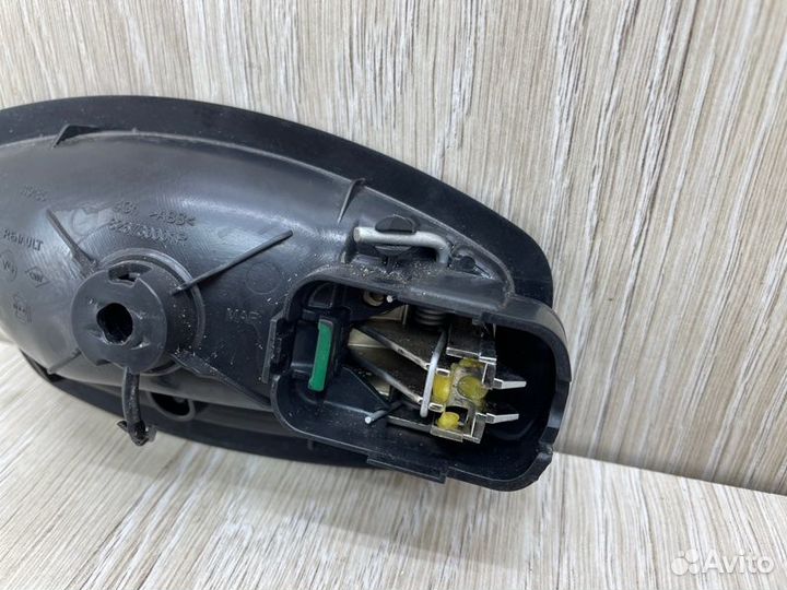 Ручка двери внутренняя левая Renault Kaptur