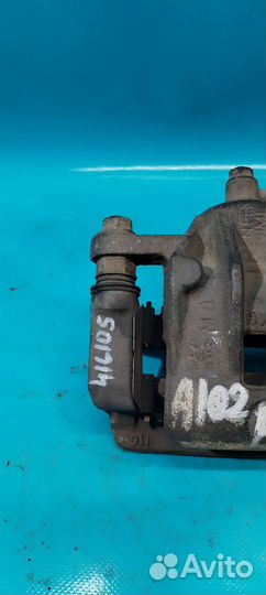 Суппорт тормозной задний правый Kia Soul (2009-20