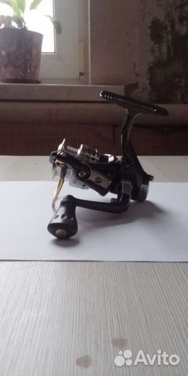 Катушка спиннинговая 