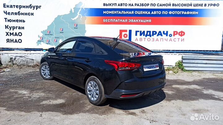 Петля двери задней правой Hyundai Solaris 2. Компл