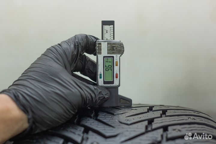 Nokian Tyres Hakkapeliitta 8 SUV 245/55 R19 107T