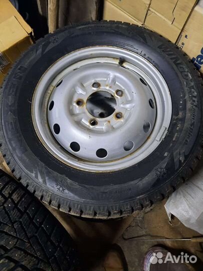 Nexen Winguard 215/65 R16 22D