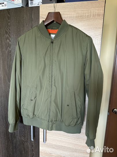 Бомбер мужской Gap