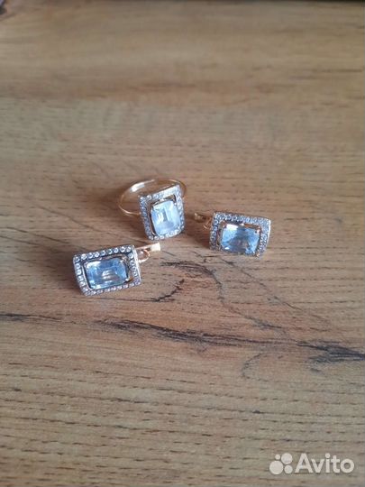 Золотые серьги и кольцо комлекты