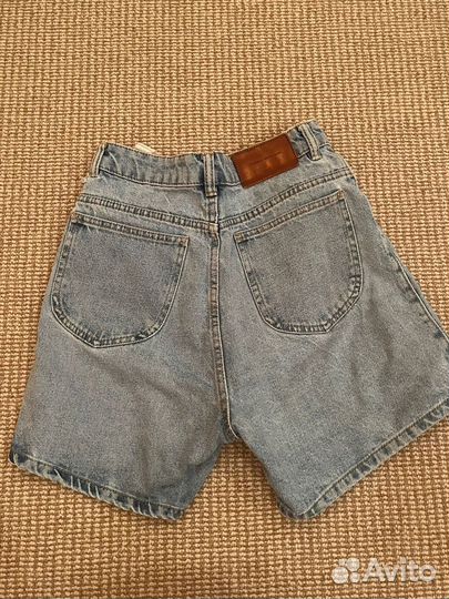 Джинсовые шорты