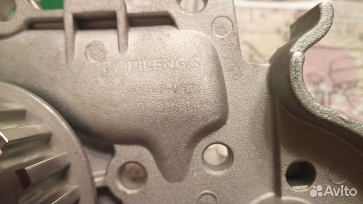 Водяная помпа для рено logan 1,6 и 1,4 8-клапаные