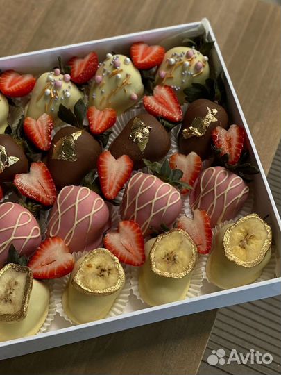 Сладкие наборы с клубникой в шоколаде