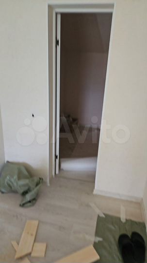 Дом 198 м² на участке 5 сот.