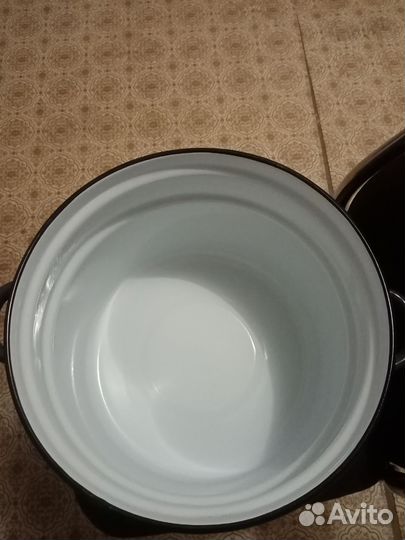 Кастрюля эмалированная