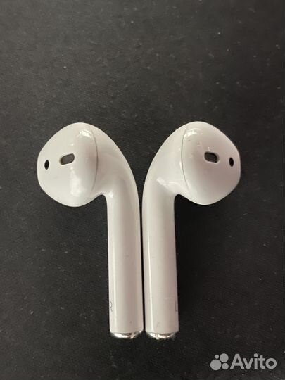 Беспроводные наушники Apple AirPods 1