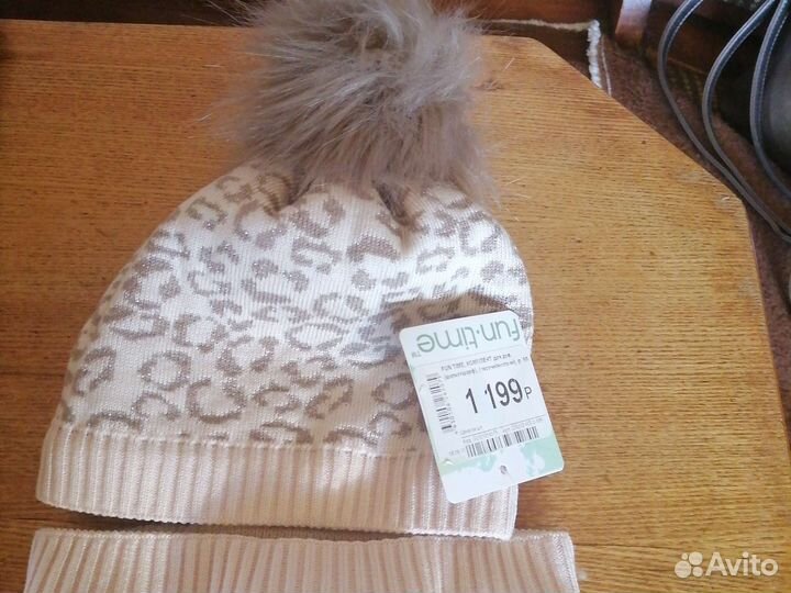 Комплект шапка и шарф для девочки