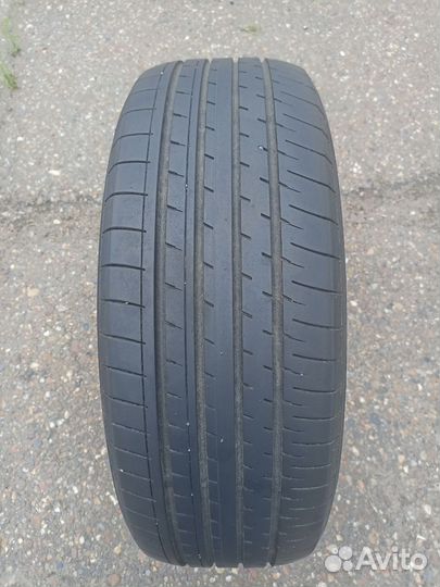 Yokohama BluEarth-XT AE61 225/55 R19