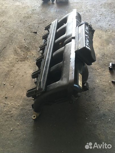 Коллектор впускной (BMW 3)