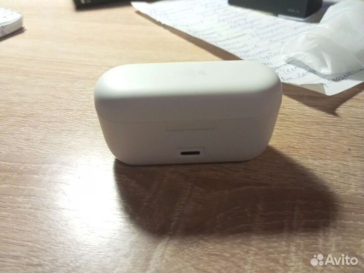 Беспроводные наушники новые